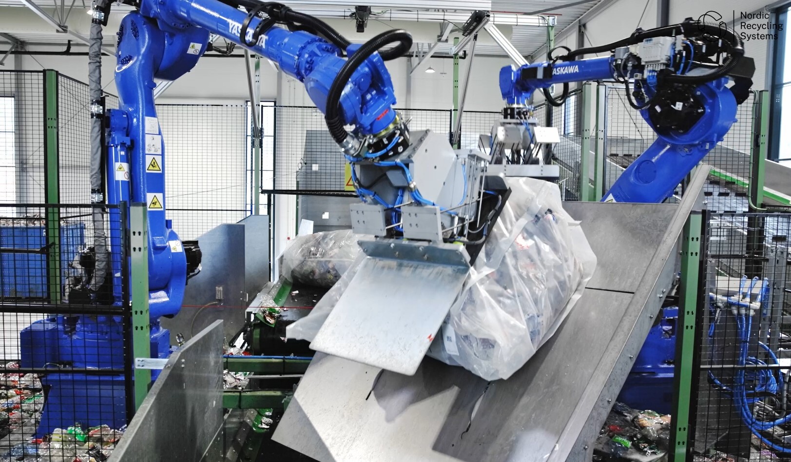 Automatic Robot Bag Opener for used beverage containers